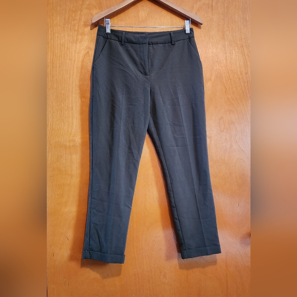 Olive Green Cropped Trouser